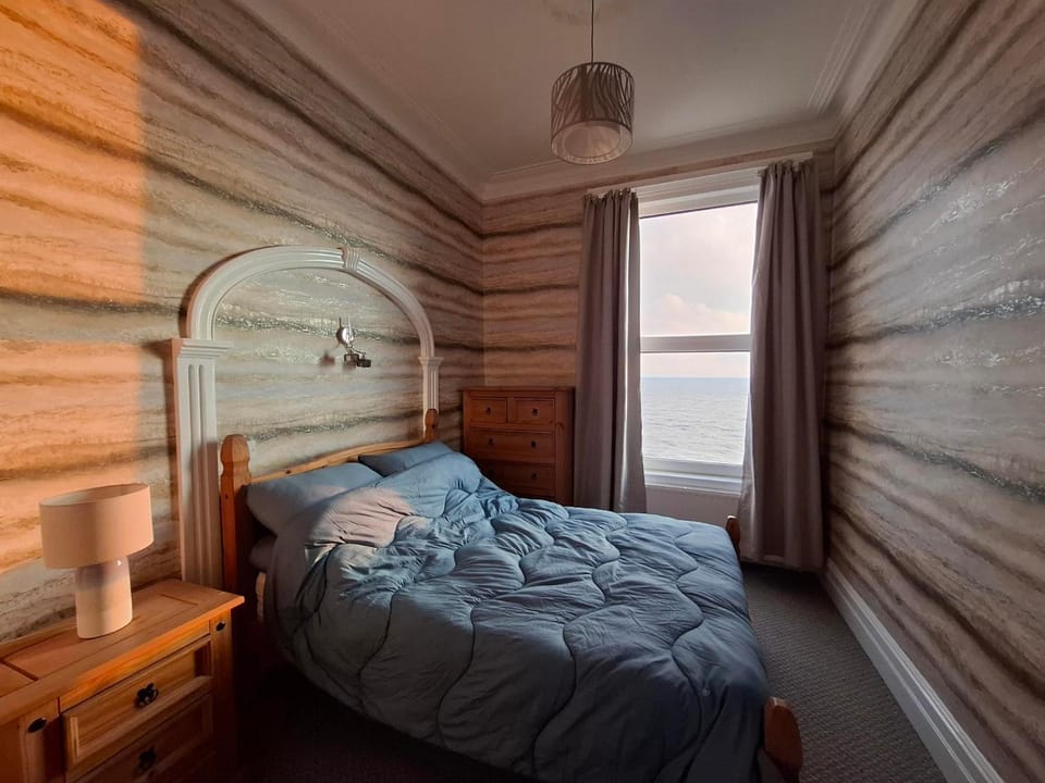 Bedroom, Sea view