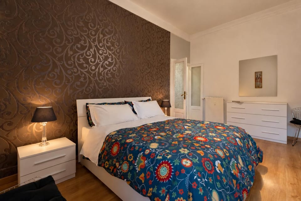 Bed, Photo of the whole room, Bedroom, wardrobe