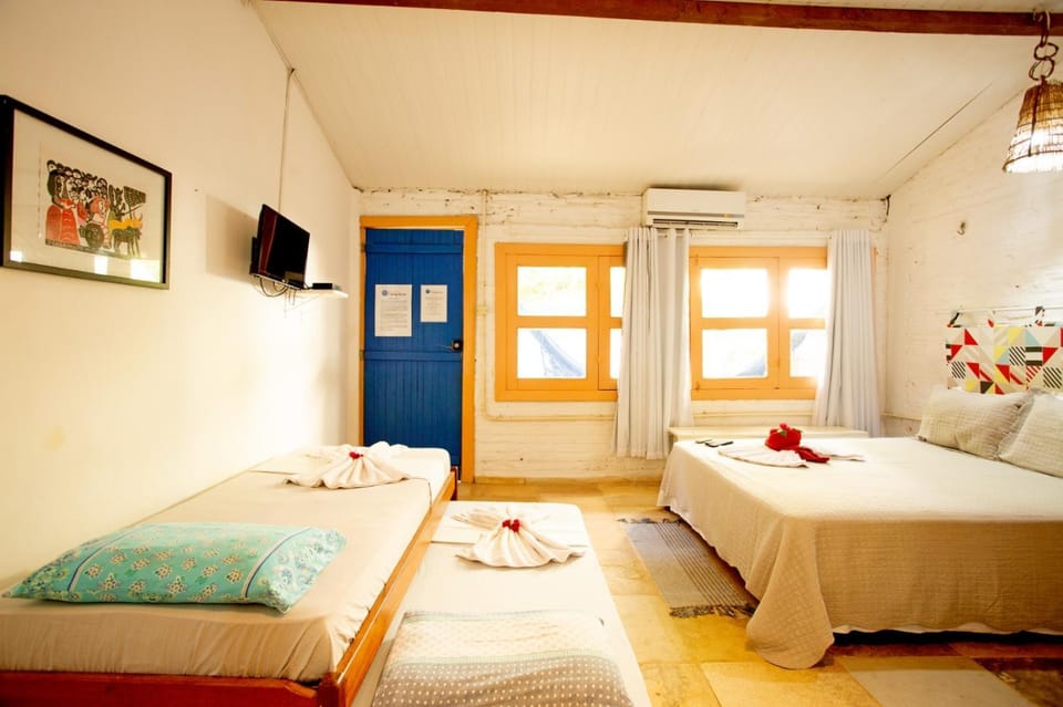 Bed, TV and multimedia, Photo of the whole room, towels, air conditioner