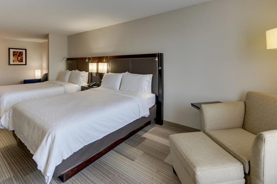 Holiday Inn Express Hotel & Suites Dayton-Centerville by IHG Hotel in Centerville