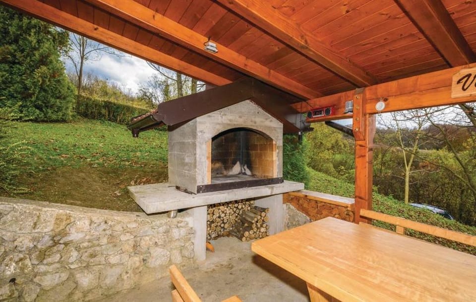Villa Lorena Country House in Slovenia
