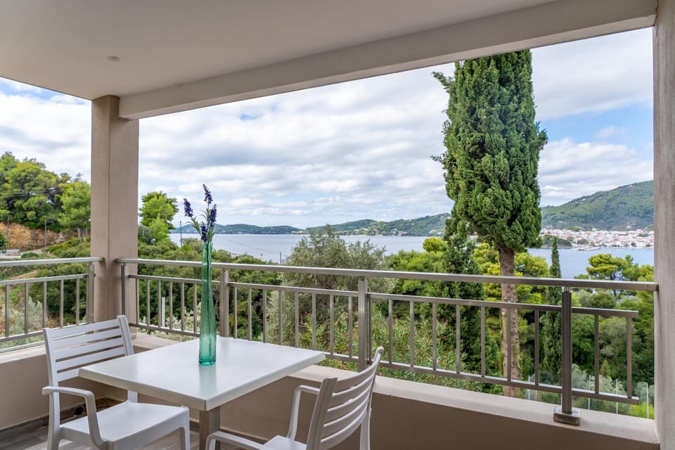 View (from property/room), Balcony/Terrace, Sea view