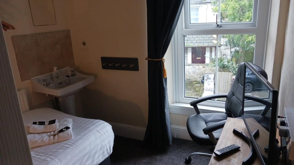 Mair's Bed and Breakfast in Bridgend