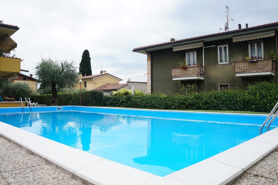 Garden, Swimming pool