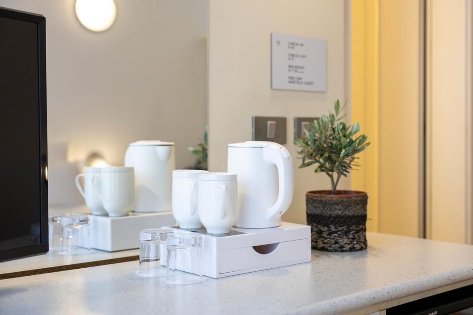 Coffee/tea facilities
