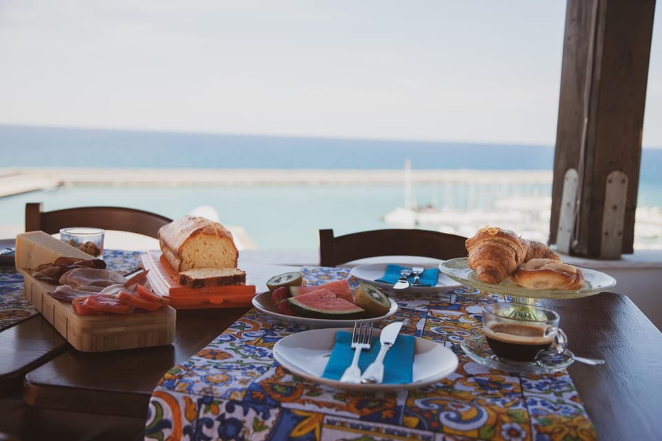 Orlando Bayview Bed and Breakfast in Sicily