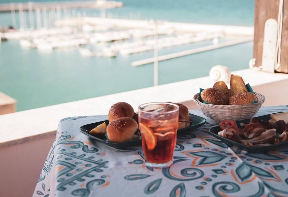 Orlando Bayview Bed and Breakfast in Sicily