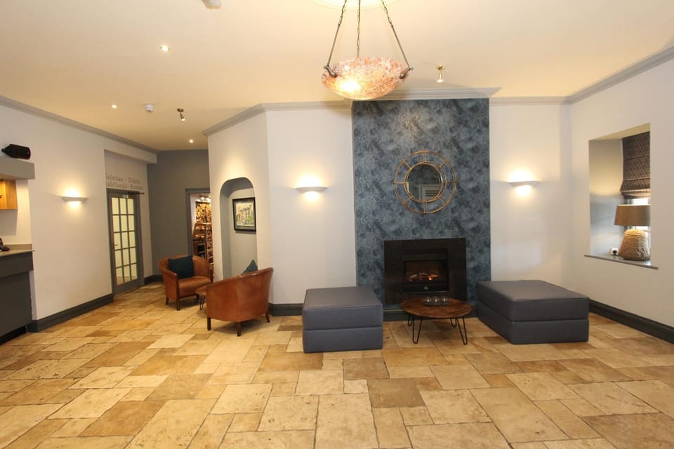 Lobby or reception, Seating area