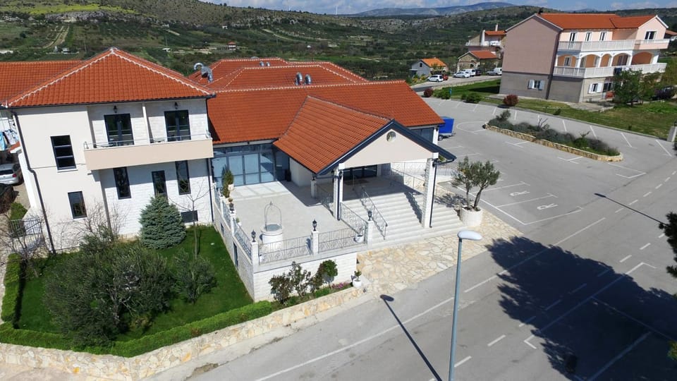Property building, Neighbourhood, Natural landscape