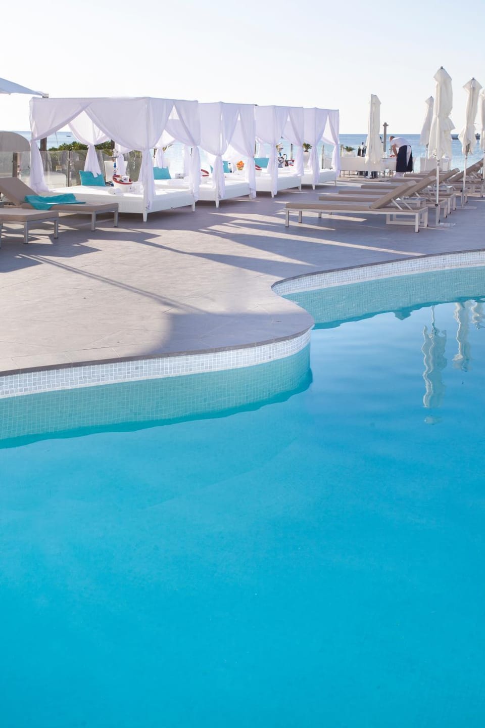 Swimming pool, Swimming pool
