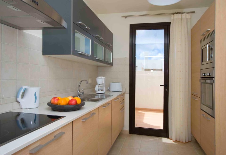 Day, Kitchen or kitchenette