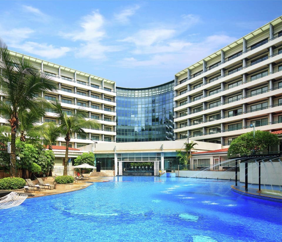 Pool view, Swimming pool