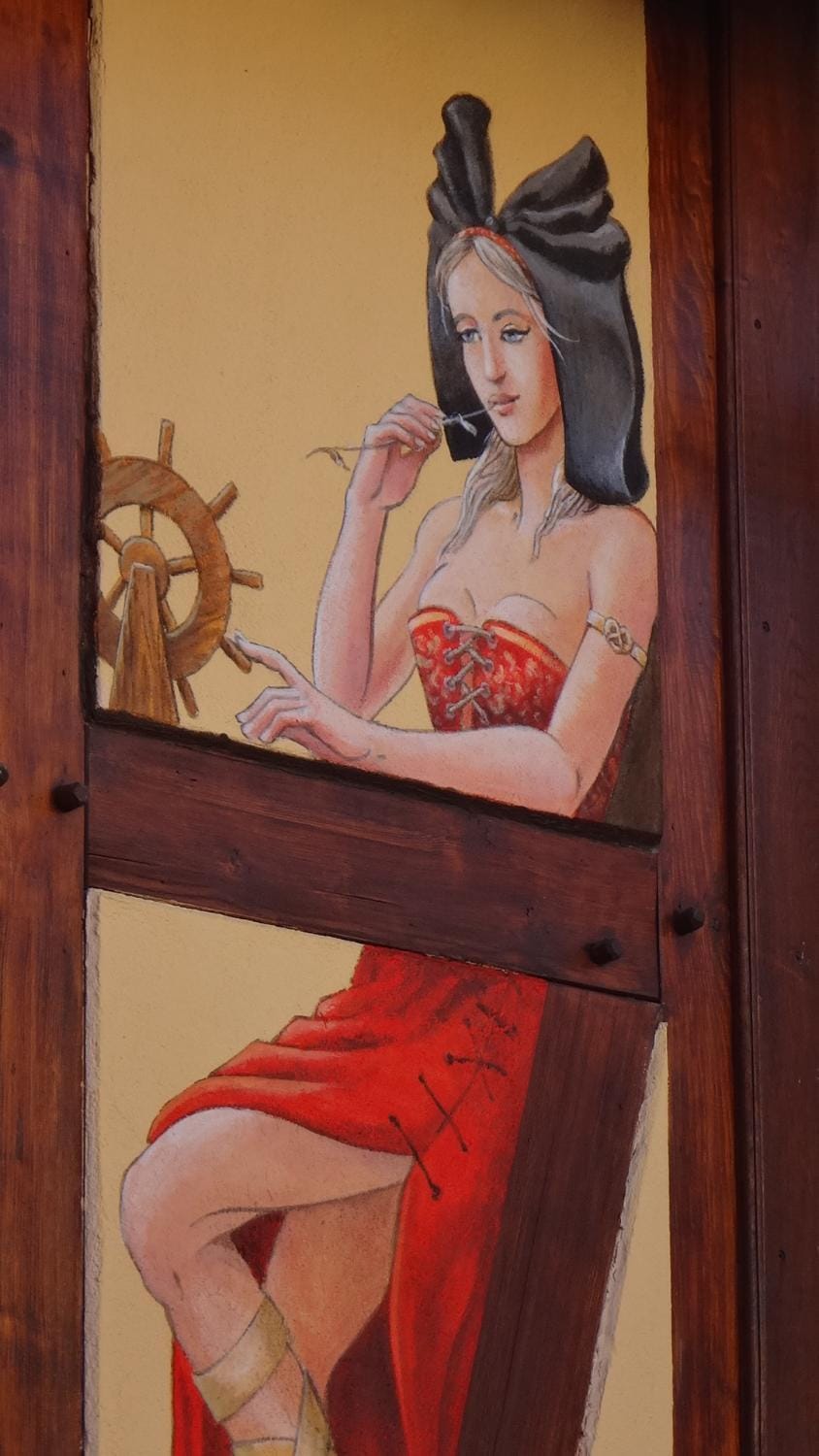 Facade/entrance, Decorative detail