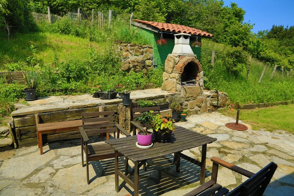 Property building, Area and facilities