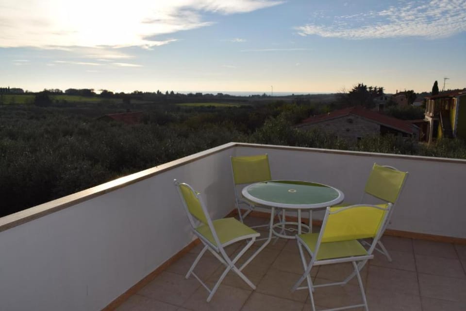 Apartment Iris Bed and Breakfast in Novigrad