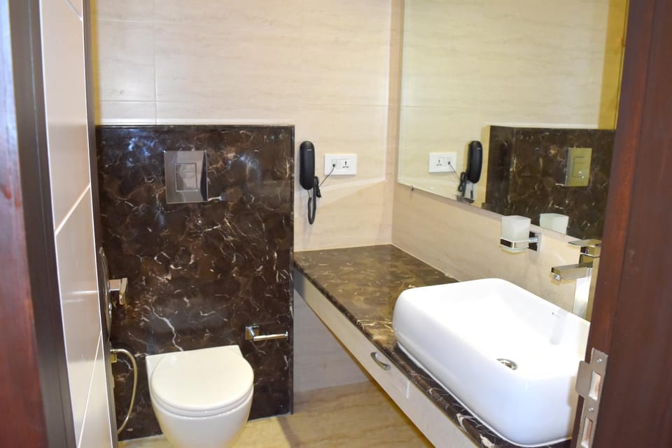 Toilet, Bathroom