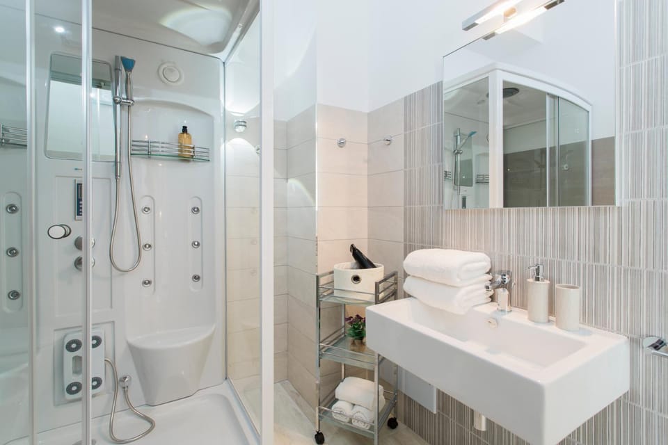 Bathroom, Bedroom