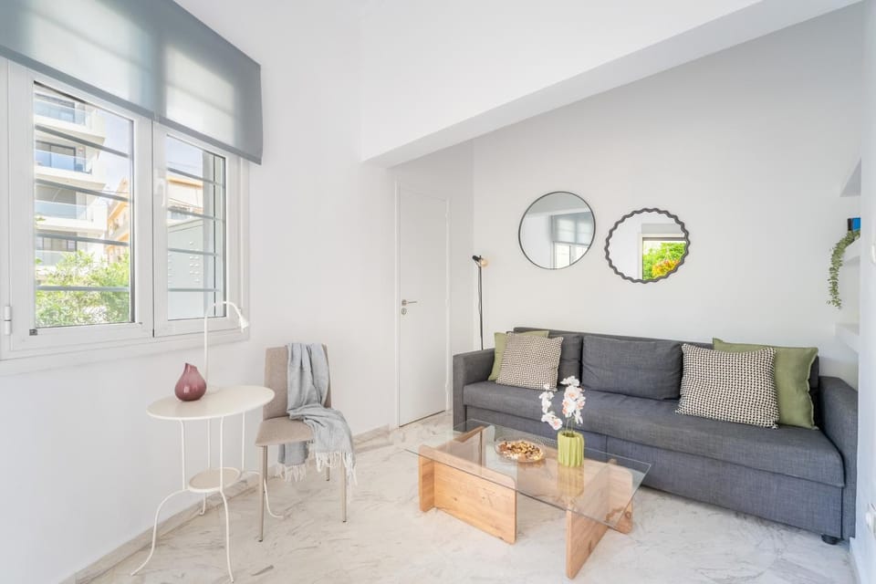 Magic Garden House 33, near sea & center Apartment in Kallithea