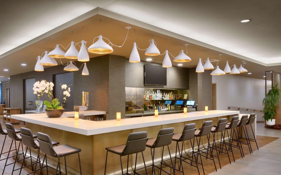 Lounge or bar, Lounge or bar, On site