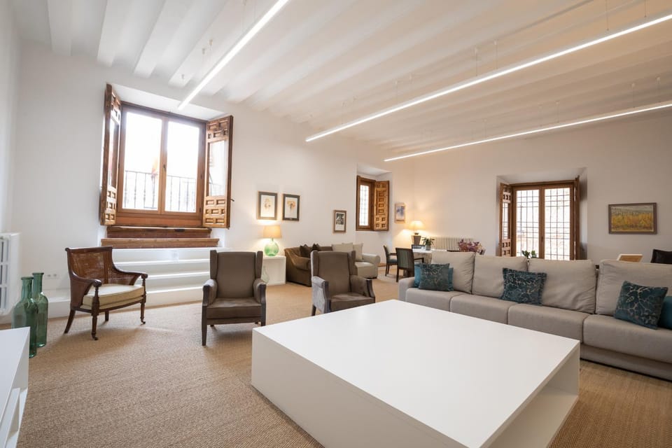Communal lounge/ TV room, Living room