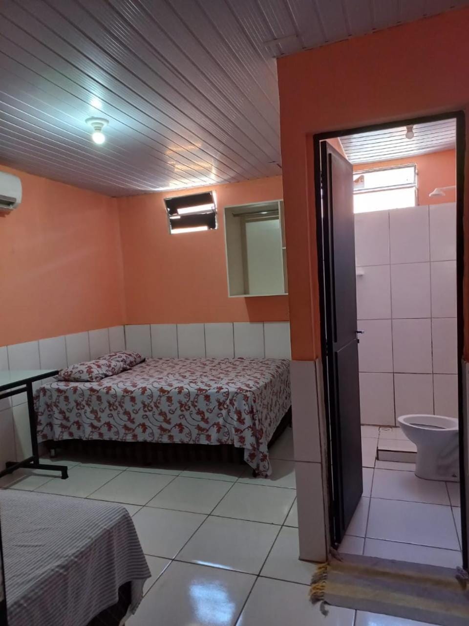 Bathroom, Photo of the whole room, Bedroom