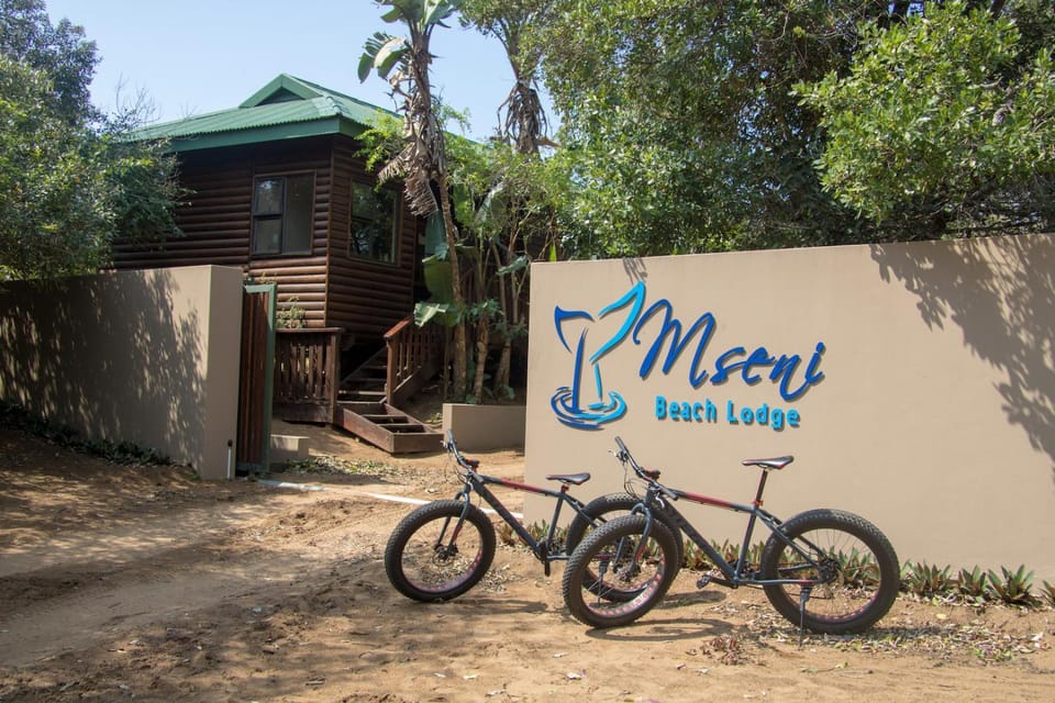 Facade/entrance, Lobby or reception, Cycling