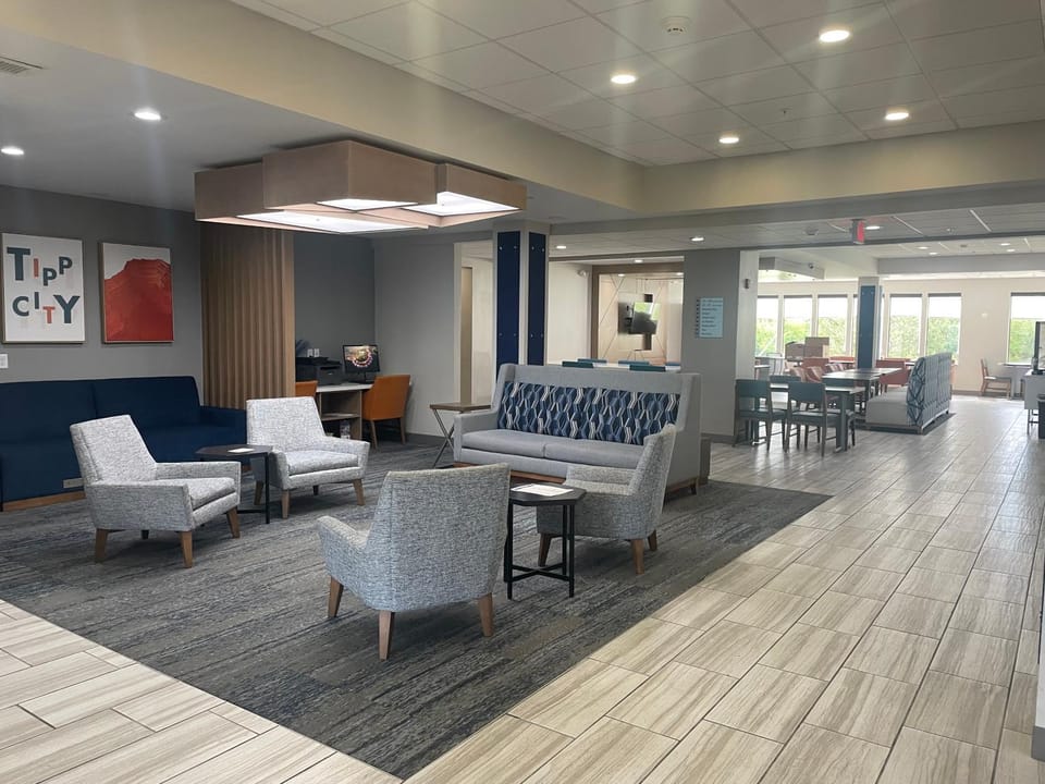 Property building, Breakfast