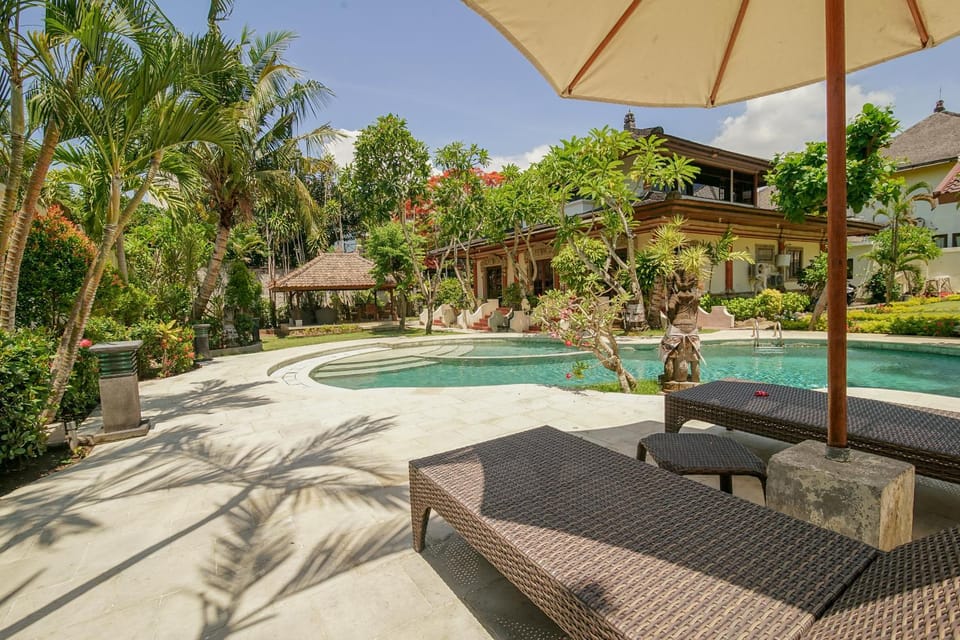 Swimming pool, Swimming pool