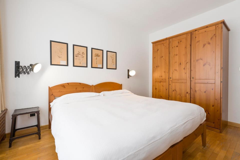 Bed, Bedroom, wardrobe, wedding