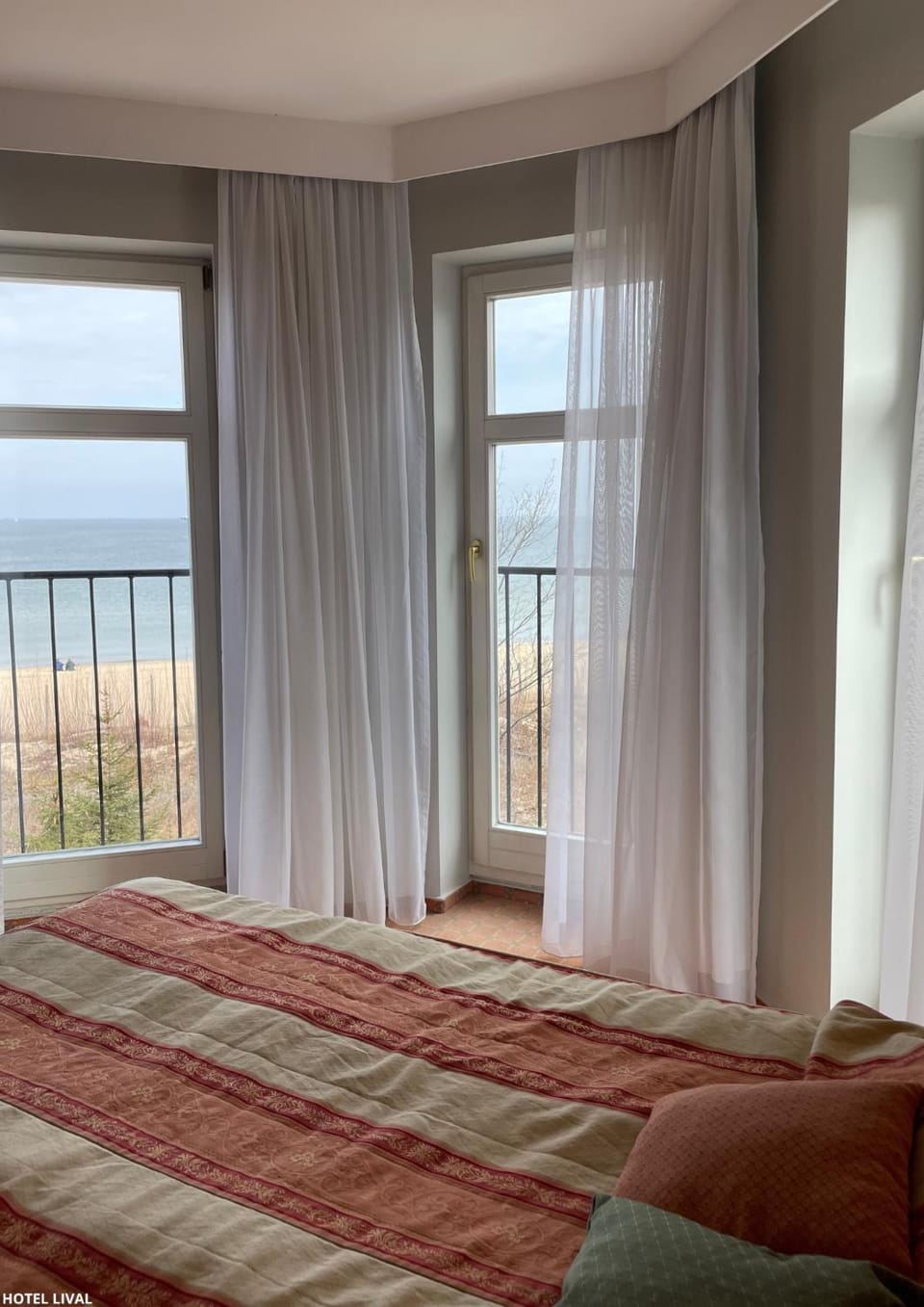 Bed, Bedroom, Sea view