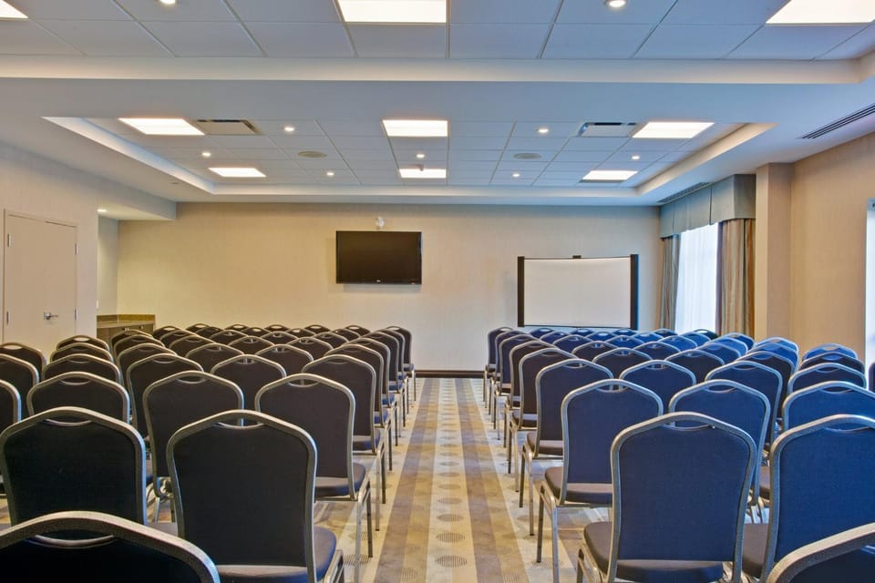 Meeting/conference room