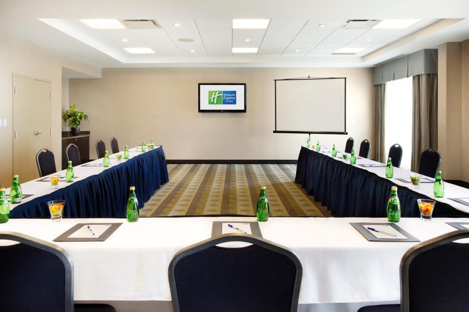 Meeting/conference room