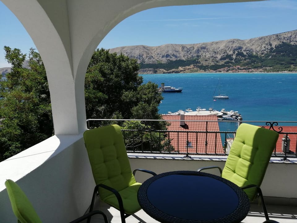 Seating area, Sea view