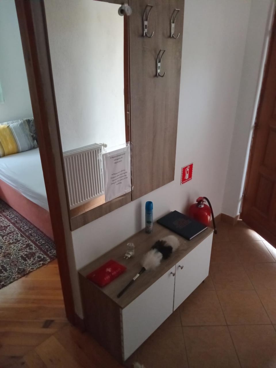 Photo of the whole room, wardrobe