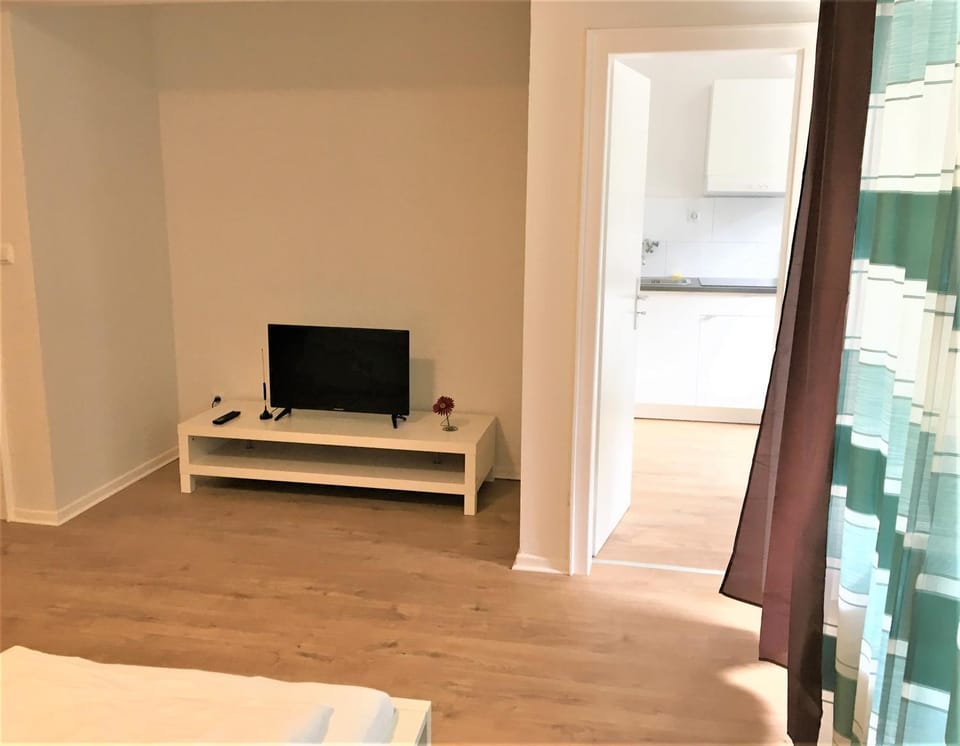 TV and multimedia, Bedroom