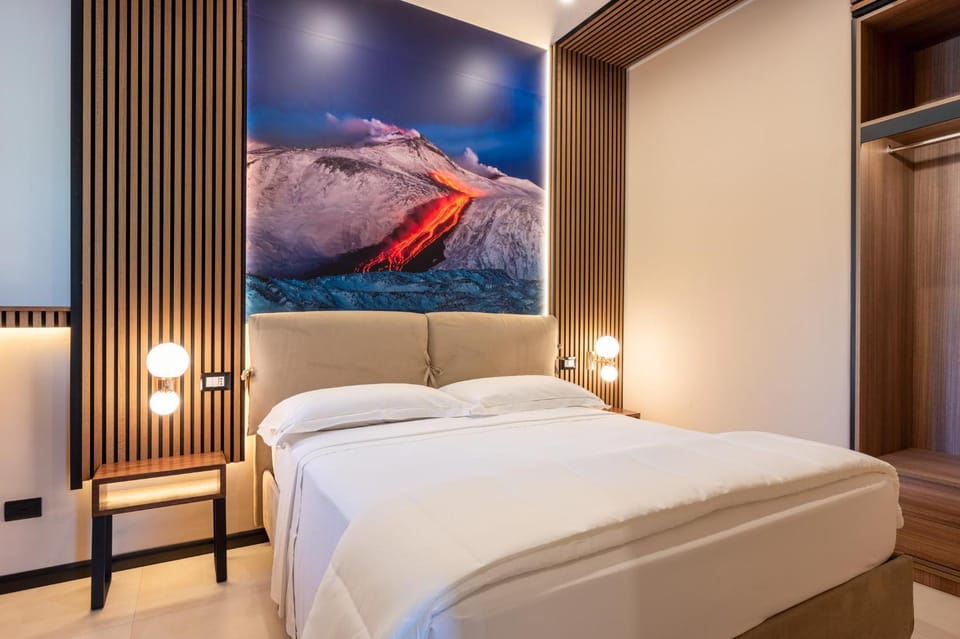 Seating area, Bedroom, wardrobe, air conditioner