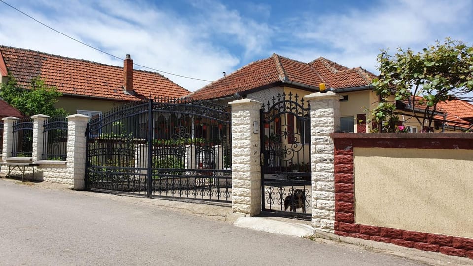 Property building, Facade/entrance, Street view