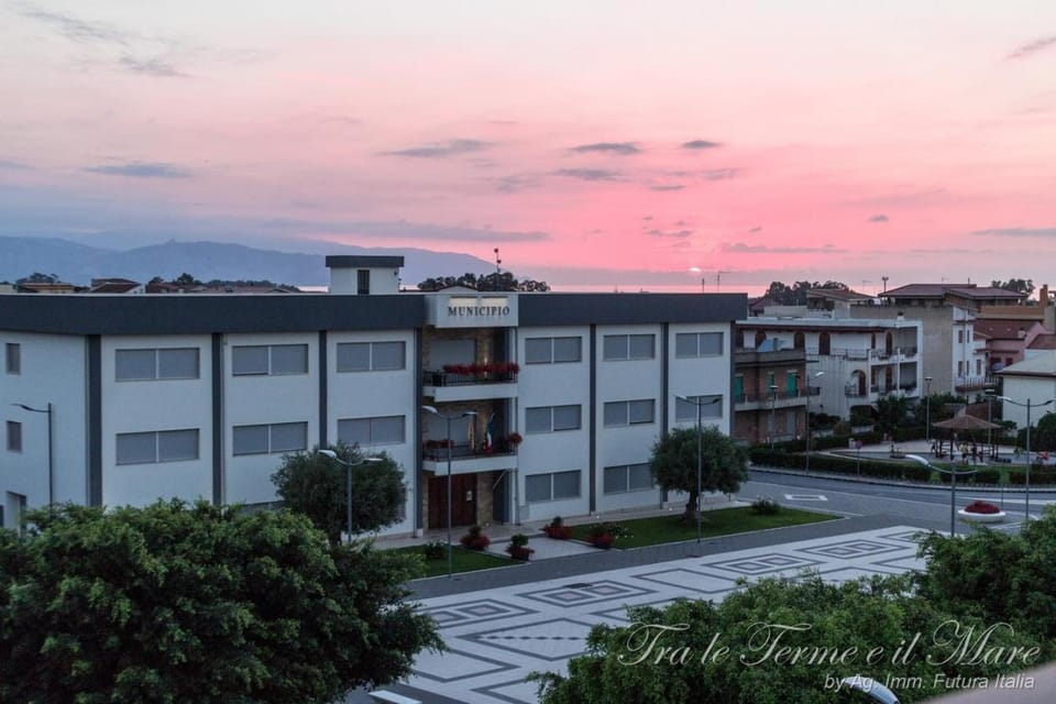 Summer, View (from property/room), City view, Street view, Sunset