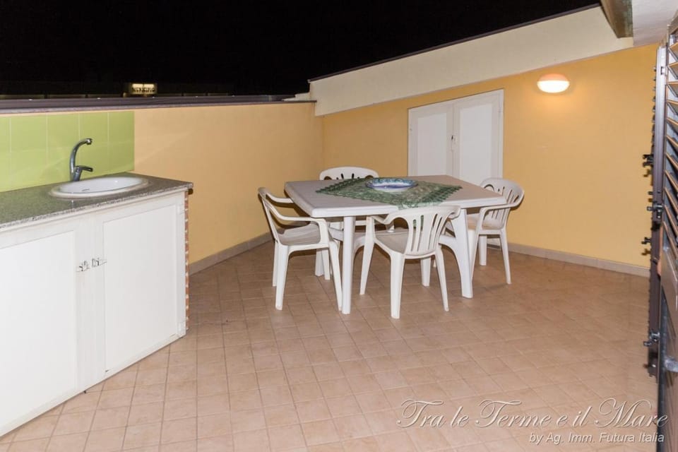 Night, Summer, Balcony/Terrace