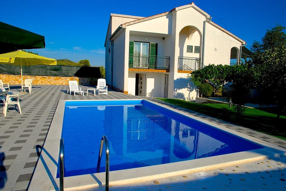 Facade/entrance, Swimming pool, Swimming pool