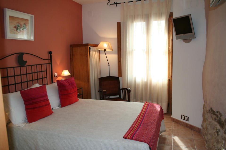 Bed, View (from property/room), Balcony/Terrace, Photo of the whole room, Bedroom