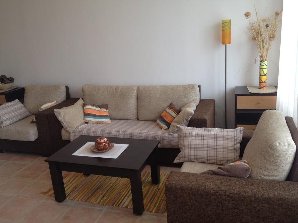 Patio, Living room, Decorative detail, Seating area