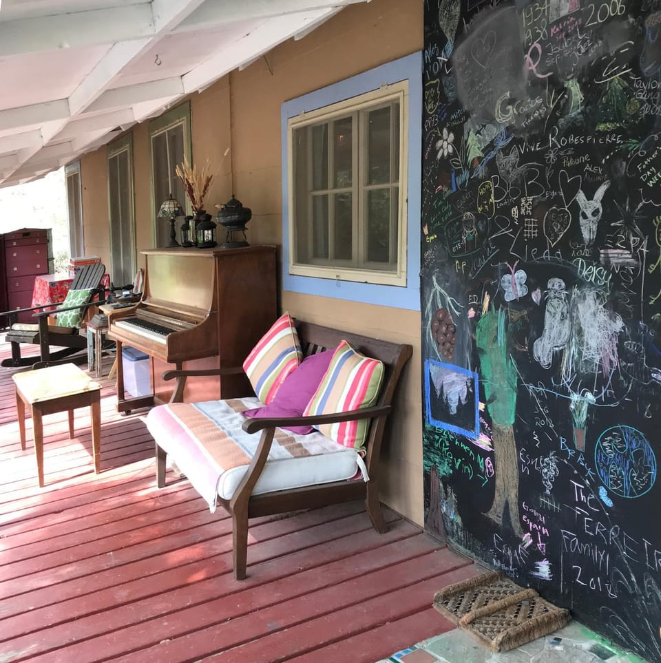Patio, Facade/entrance, BBQ facilities, Garden, Balcony/Terrace, Entertainment
