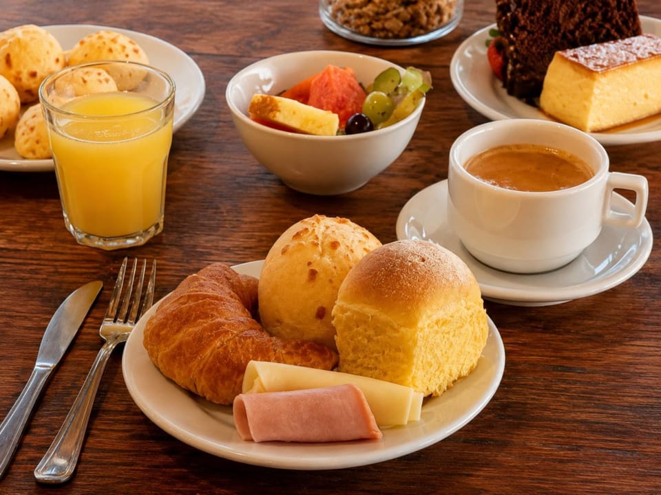 Food and drinks, Food, Breakfast, Continental breakfast