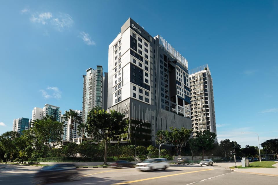 Property building, Day, City view, Street view, Location