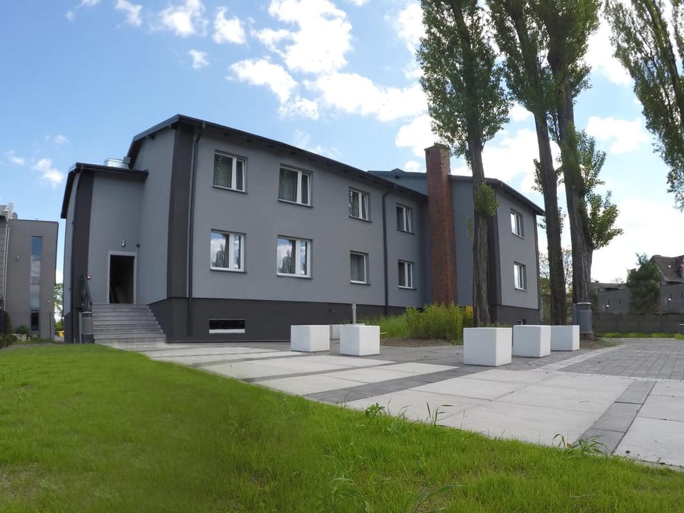 Property building, Facade/entrance, Floor plan