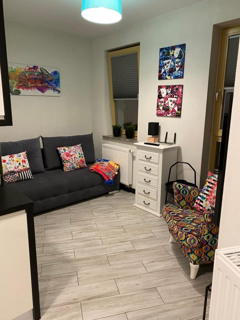 Living room, Seating area