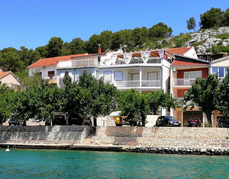 Property building, Facade/entrance, View (from property/room), Lake view