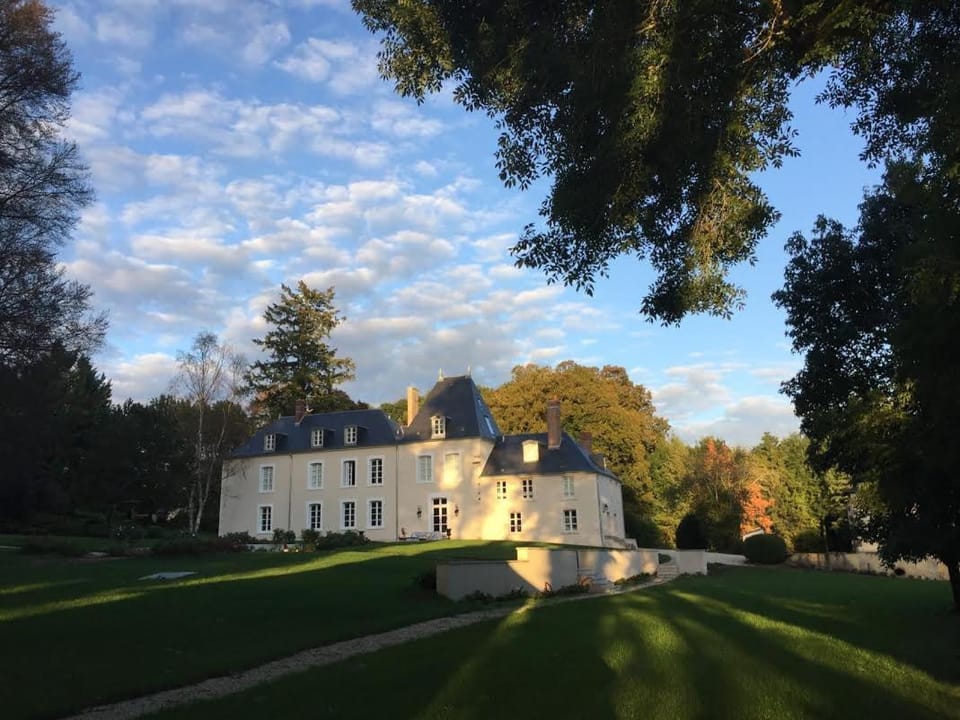 Chateau de Moison, Domaine Eco Nature Bed and Breakfast in Centre-Val de Loire