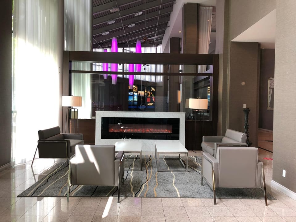 Executive Plaza Hotel & Conference Centre, Metro Vancouver Hotel in Coquitlam